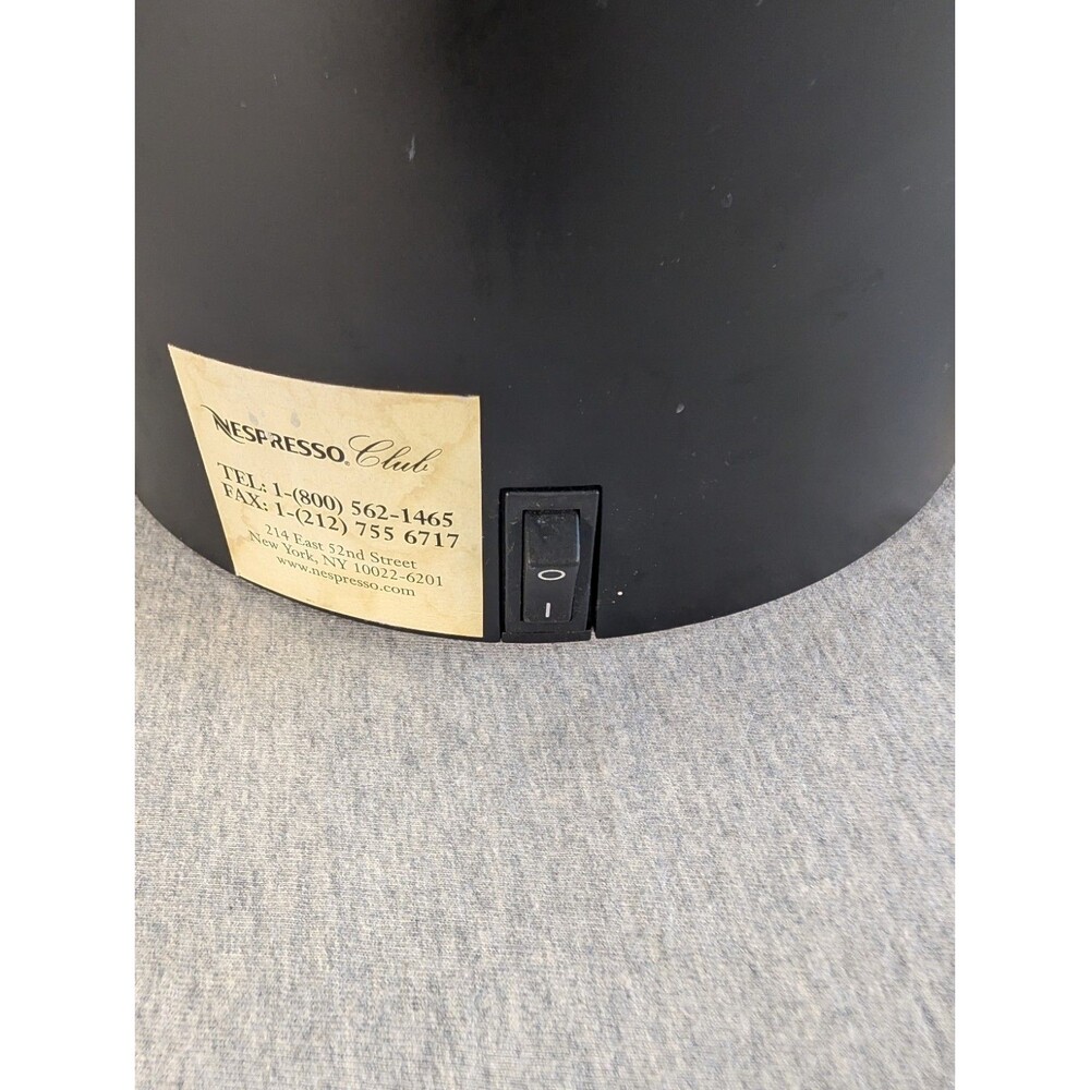 Nespresso C190 Capsule Espresso Machine 19 Bar Black/Silver w/Water Tank - Picture 14 of 15